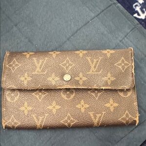 Louis Vuitton Monogram Canvas Folded Wallet in Brown